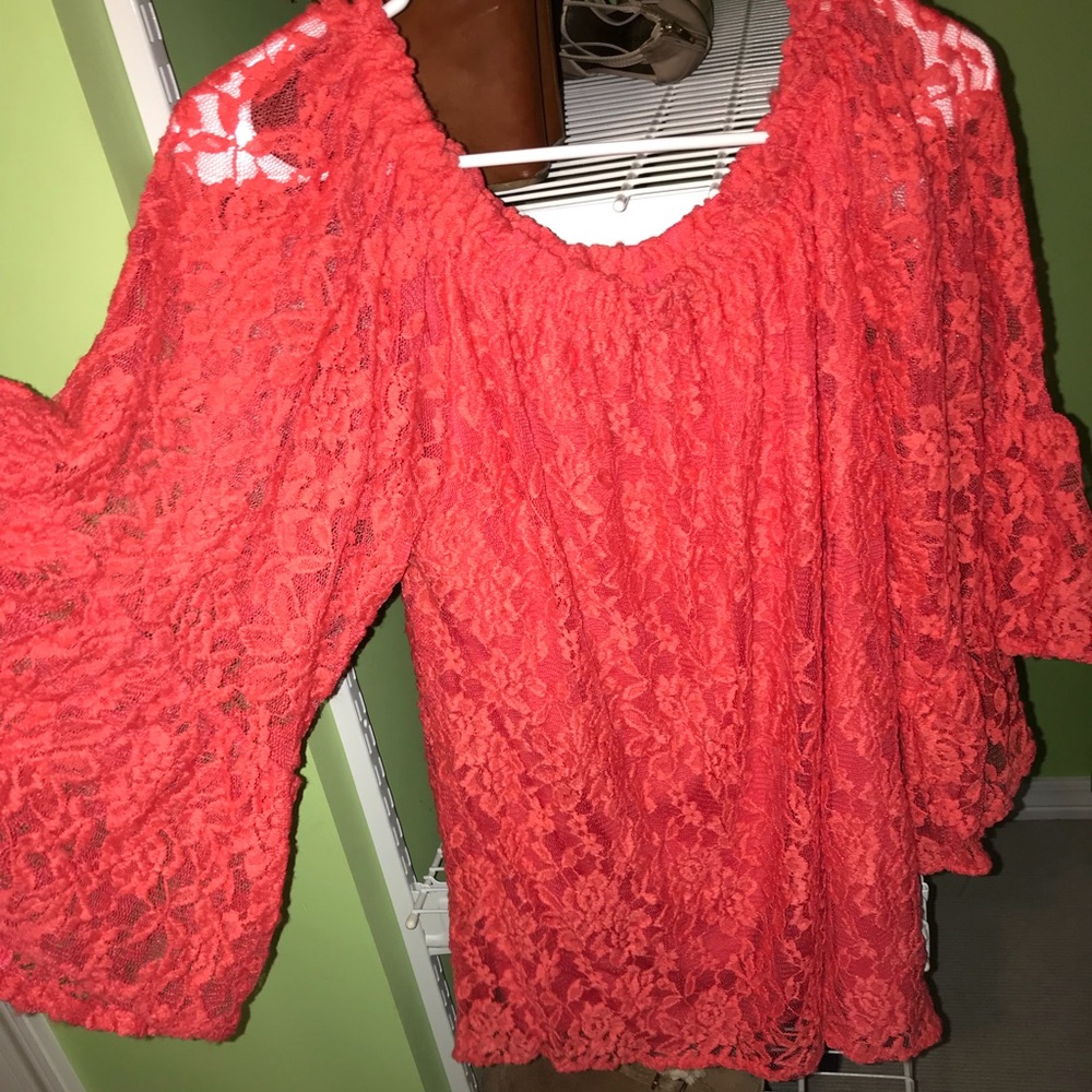 Women’s lace top